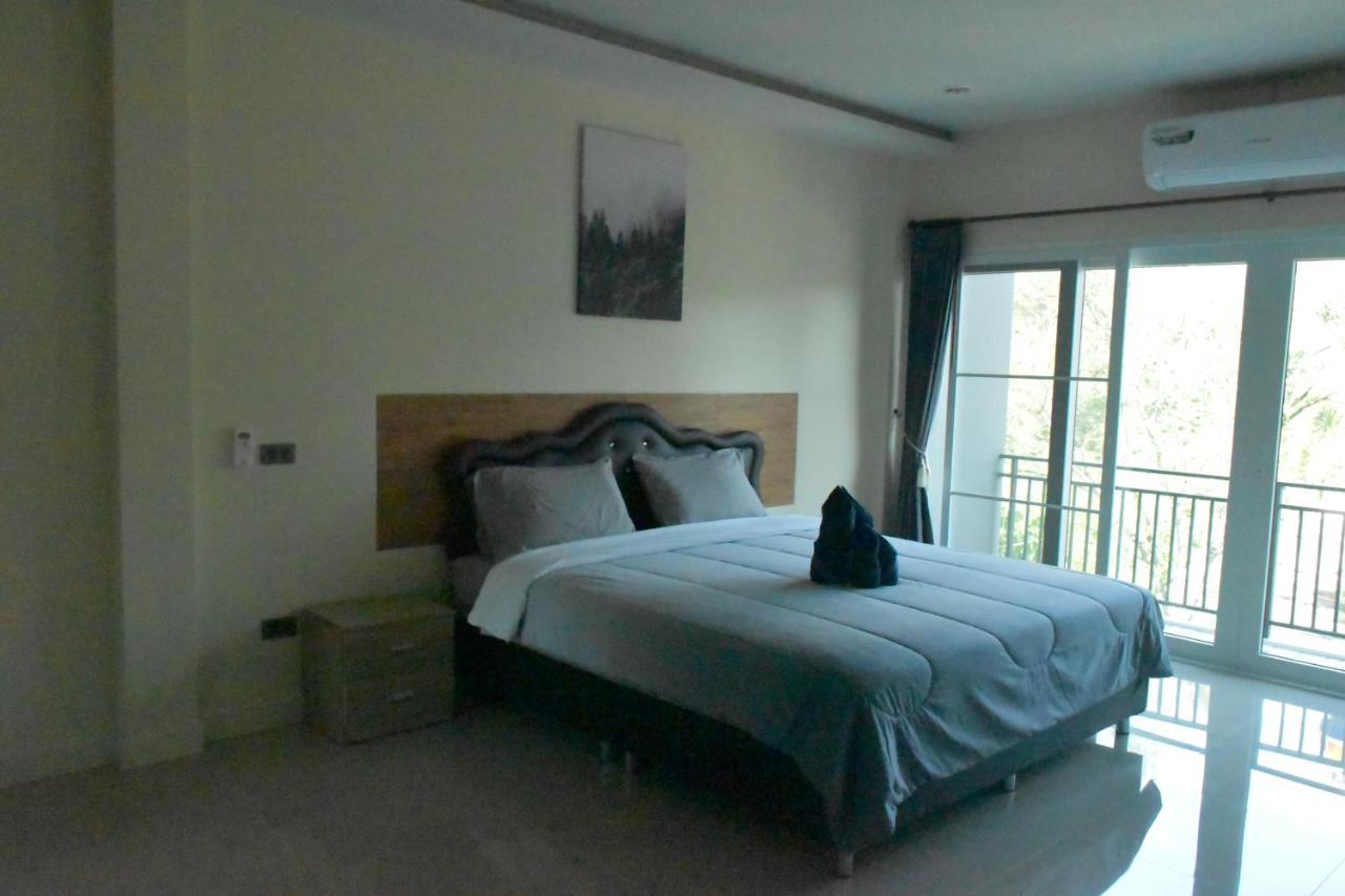 Triple J Hometel Bang Tao Beach  Exterior photo