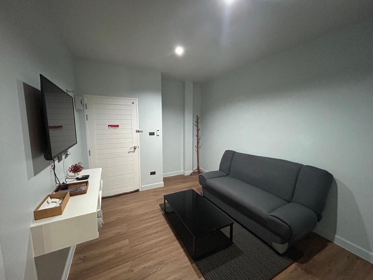 Triple J Hometel Bang Tao Beach  Exterior photo
